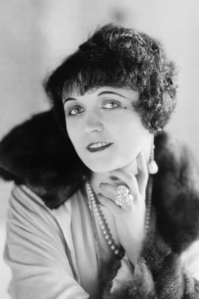 Pola Negri